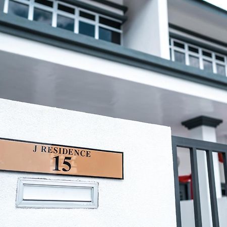 באנטינג J Residence מראה חיצוני תמונה